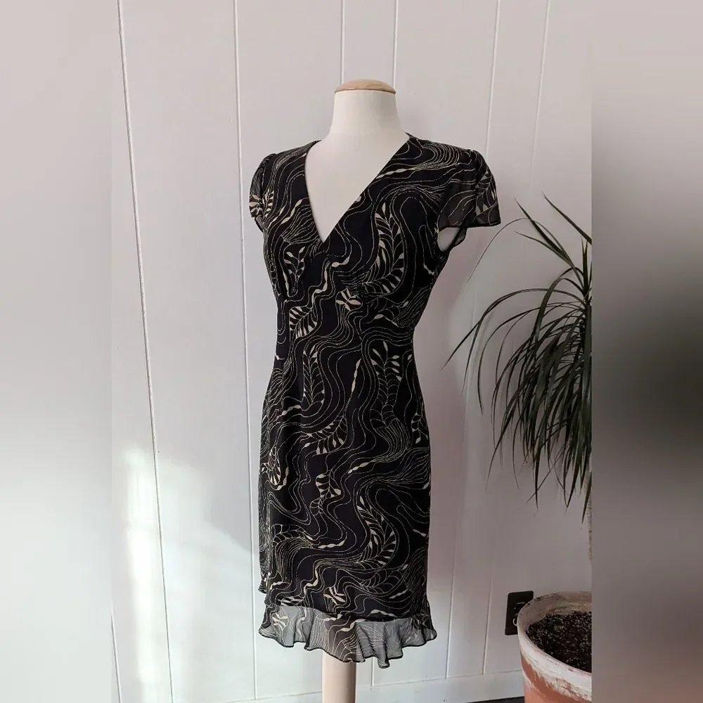 Vintage Black And Tan V-Neck Silk Dress By Maggy London Size 6 - Picture 4 of 6